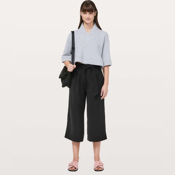 Lululemon Noir Crop wide leg tie front pants in black size 8 - Picture 1 of 11